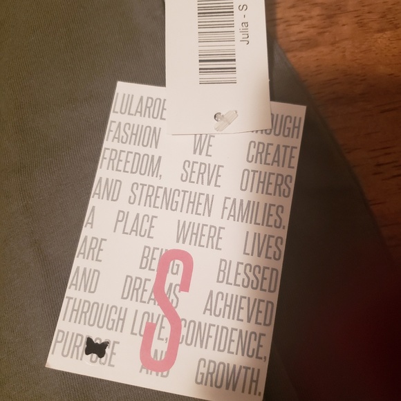 LulaRoe Julia - Picture 3 of 3